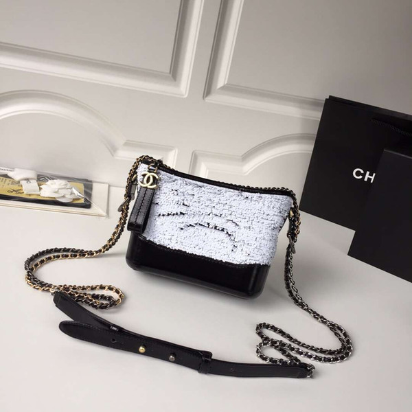 Street bag 2019 popular X057, fashion style, single shoulder bag, women's bag, chain bag, transverse body bag size: 20*15*8 cm