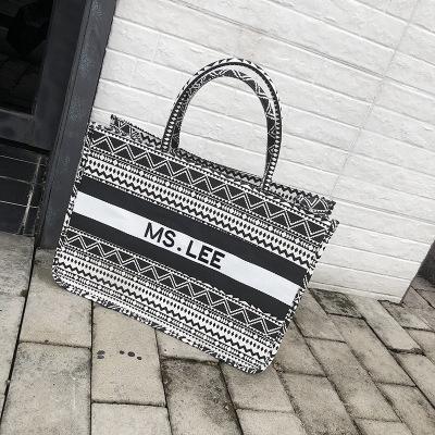 New versatile large capacity printed canvas bag one shoulder Large Bag Tote Travel handbag for women