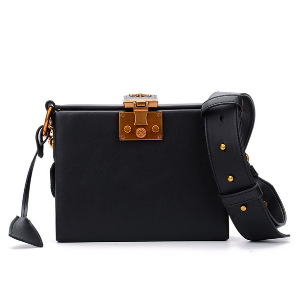 Women purse Genuine leather lady's bag 2019 New vintage small box cowhide sloping lady's mini bag girls satchels