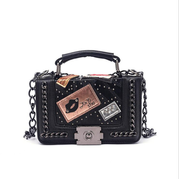 Women Chains Messenger Bags 2018 New Vintage Bag Ladies Famous Brand Crossbody Bag For Women Rivet Small Handbags Shoulder Bags