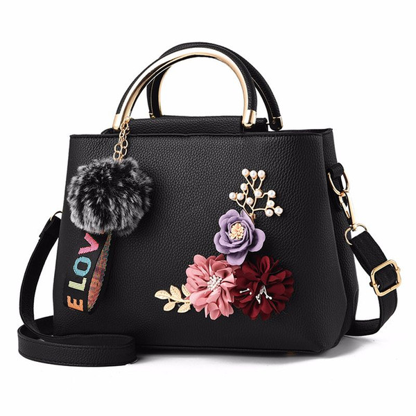 The style of the new handbag is elegant and comfortable versatile and noble temperament fashion flower bag