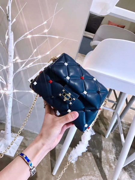 freeship Ysiykiy feminina handbags with rivet Quality stlye famous brand Most popul V women small bags girl bag