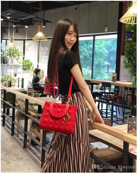 8002 Brand Genuine Leather Bag High Quality Women Bag Single Shoulder Bag Comparable Authentic Products 021