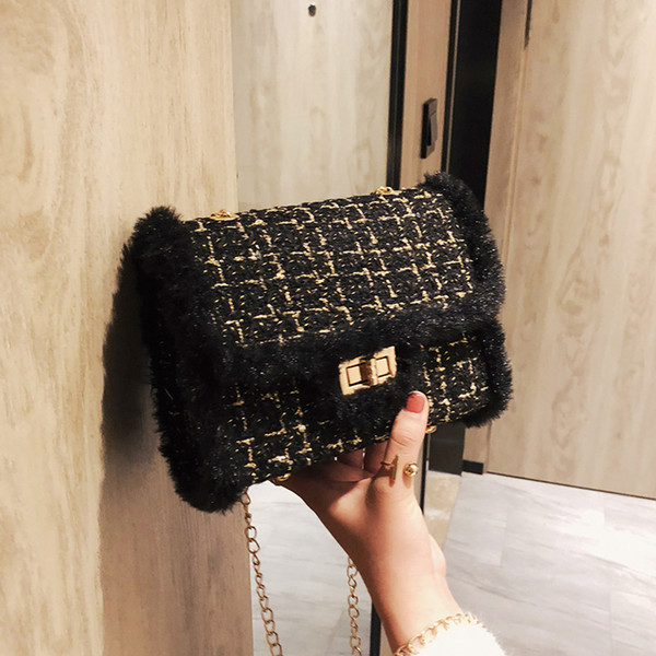 Autumn and winter ins super fire 2018 new autumn tide Korean version of the wild Messenger bag female chain fashion woolen bag
