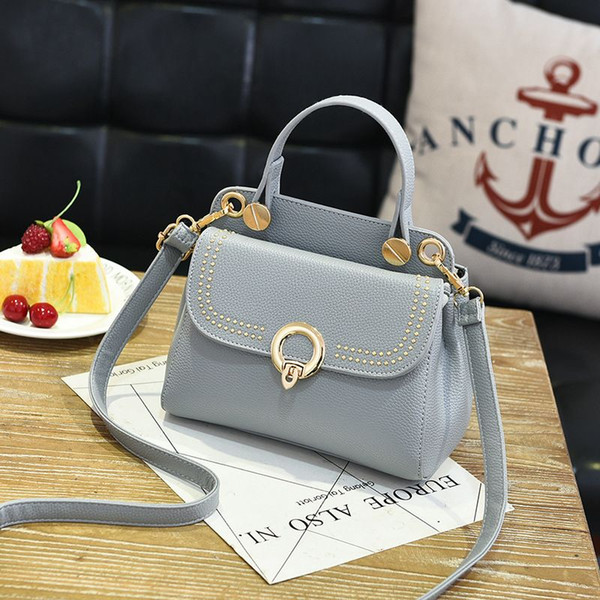 Bag lady the new female bag hot fashion Straddle shoulder bag handbag Comfortable fabric Hardware decoration