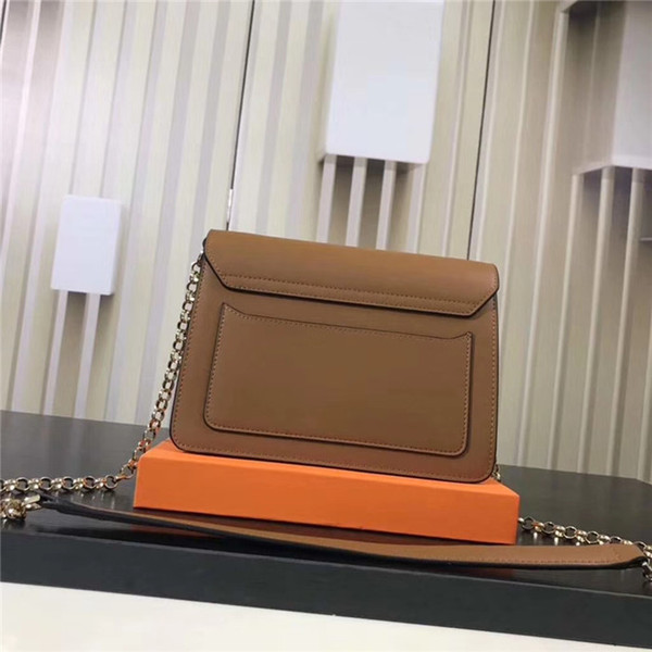 Free shipping fashion 2019 design bag small shopping single shoulder slung female bag with box size 21X16X9CM