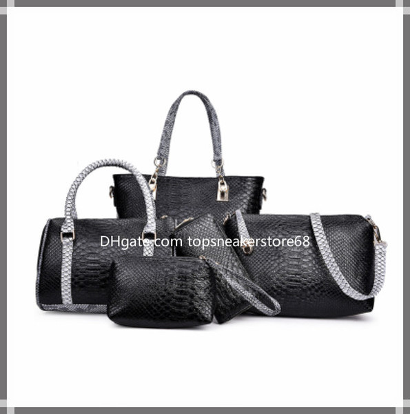 New ladies luxury trend new ladies bag embossed crocodile pattern slung large capacity Korean fashion single shoulder mobile ladies bag