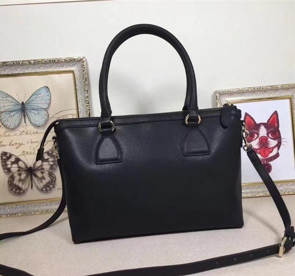 New fashion 2019 leather ladies handbag top ladies handbag design Messenger bag size 30*22*12CM