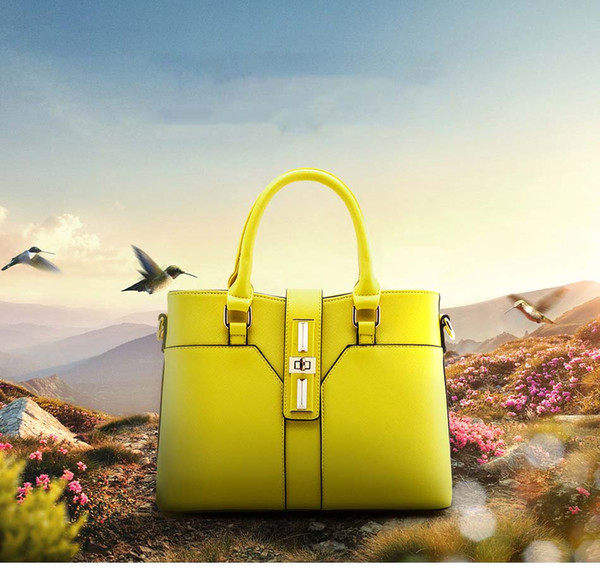 2019 spring and summer new fashion ladies handbag shoulder bag trend ladies portable diagonal package brand designer cross pattern personali