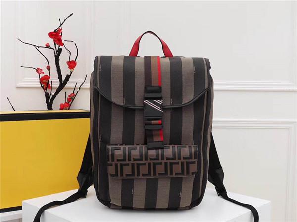 Global free shipping 3316 Size 42cm 28cm 30cm Classic luxury with retro metal leather backpack Best quality backpack