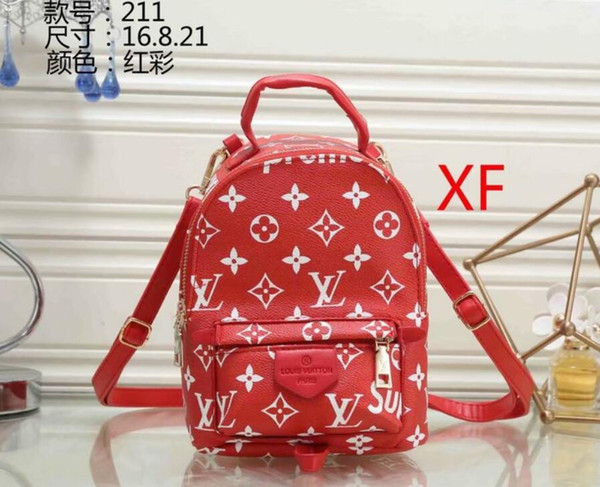 2018 new European and American fashion printing student campus backpack female bag free post