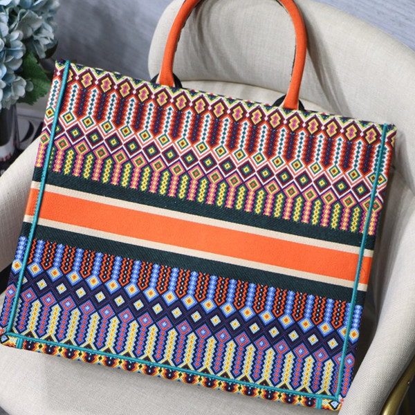 New Color high quality embroidery Classic Colorful flowers Designer handbags multi color famous brand Pattern Stitching fashion shopping bag