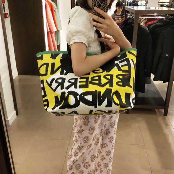 TS Graffiti Letters Double Sided Tote Shoulder Bag Designer Luxury Handbags Purse Mens Womens Ladies Black and White Shopping Bag TSYSBB341