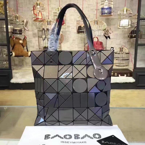 Popular women shopping bags Healthy durable Acrylic Irregular geometric shapes casual bags 34cm factory prices sale free shipping