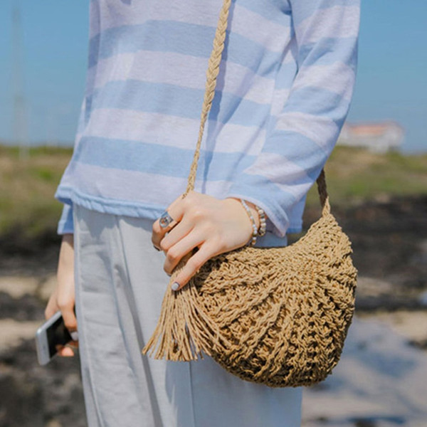 Fashion Women Small Shopping Bags Solid Ladies Bohemian Crossbody Bags Handmade Woven Beach Tassel