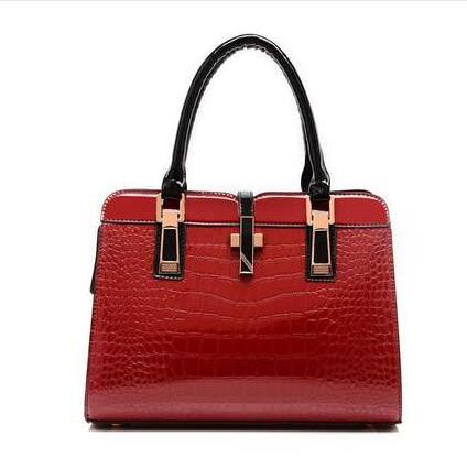 Popular brand 2020 new women's bag fashionable new crocodile hand bill of lading shoulder cross bag