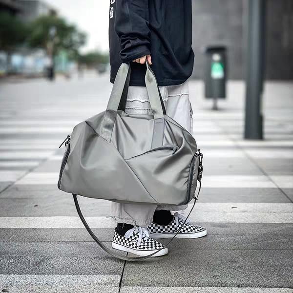 Dry and wet separation short-distance large-capacity travel bag light slung men's portable sports fitness bag female tide brand travel bag