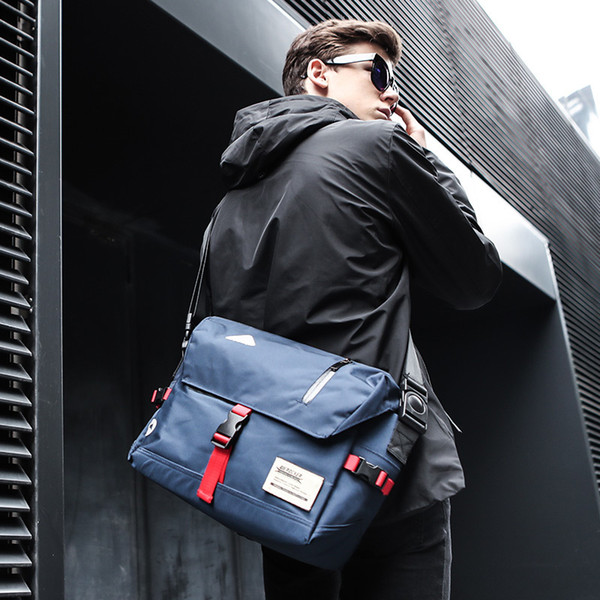 2018 new men's Messenger bag youth students outdoor tide shoulder bag fashion casual sports messenger package manufacturers