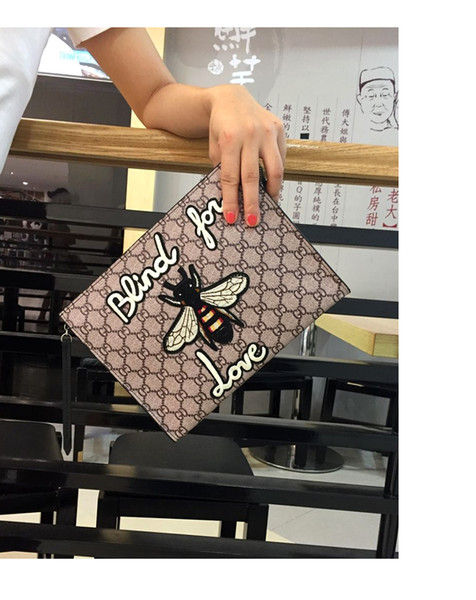 European and American new women's handbag fashion stamp envelopes bulk Geranium bee embroidery hand bag messenger bag