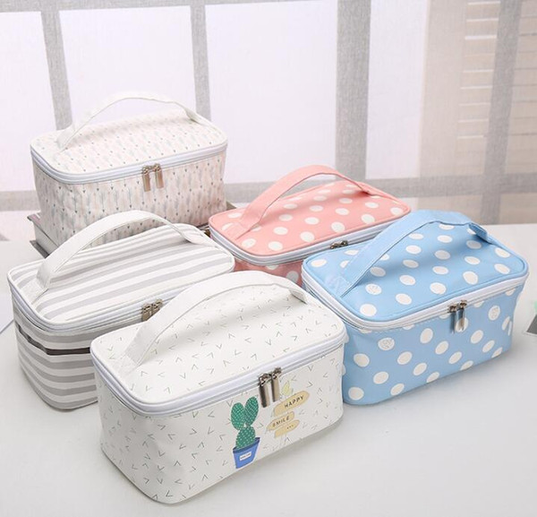 20pcs Toiletry Kits 2019 New Fresh Dots Stripes Printing Multifunctional Sport Cosmetic Bags 5Colors Zipper Travel Storage Bags With handle