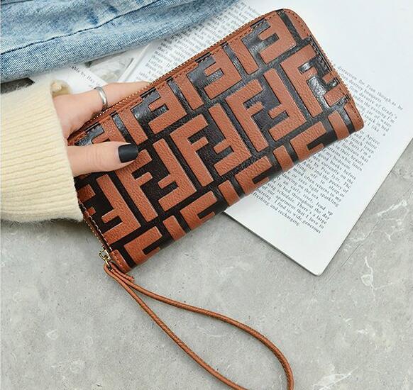 Hot! Long Wallet Female 2019 New Winter Embossed Multi-Card Zipper Wallet Large Capacity Handbag Female Handhold