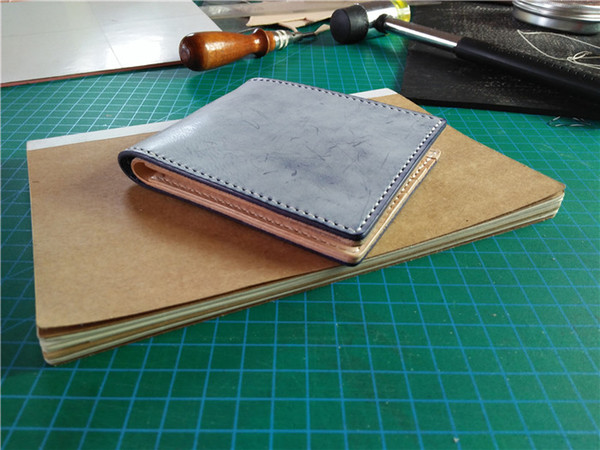 Men Genuine Leather Short Bifold Wallet Cowhide Purse Card Holder Original designer handmade Money Clips Slim Vintage Business Coin purse