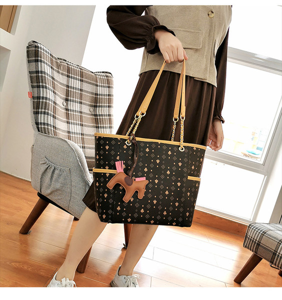 Presbyopia tote bag women 2019 new fashion portable big bag large capacity shoulder slung bucket bag