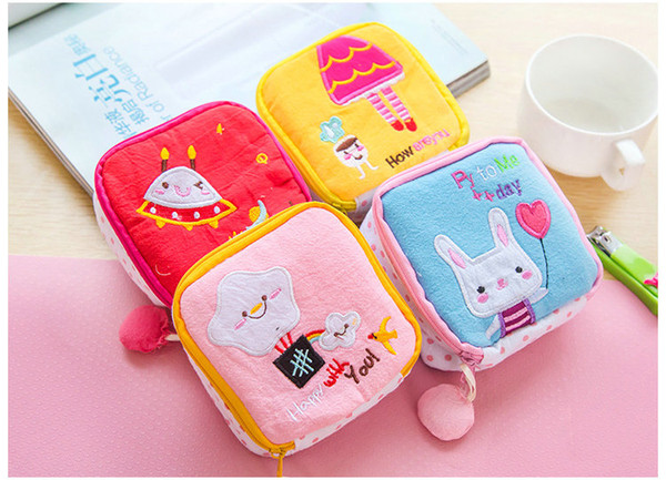 2017 New Hot Sale Cute cartoon cloth napkin package admission package female sanitary napkins cosmetics storage capacity purse