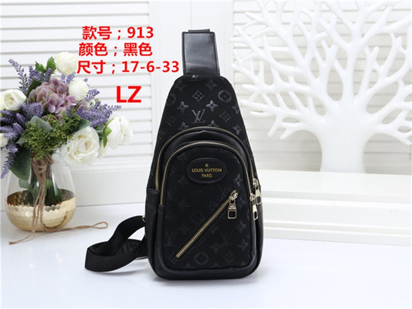 2019 The new Classic Shoulder bag Mens Fashion Messengers Bag Women Crossbody Bags Famous Shoulder Satchels Bag Man Women's HY913