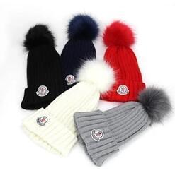 Hot Unisex Winter Brand fashion classc women knitted hat men beanies big fur pom-pom gorro boy casual ski girls skull caps free shipping