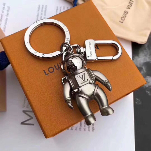 Brand new fashion brand key chain alloy astronaut design luxury car key chain fashion brand handbag accessories