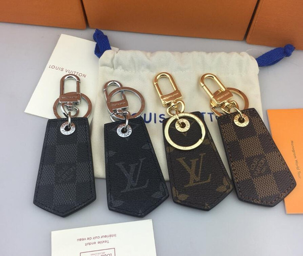 2019 Newest keychain accessories classic fashion keychain for man and women leather letter pattern car keychain with box L45899