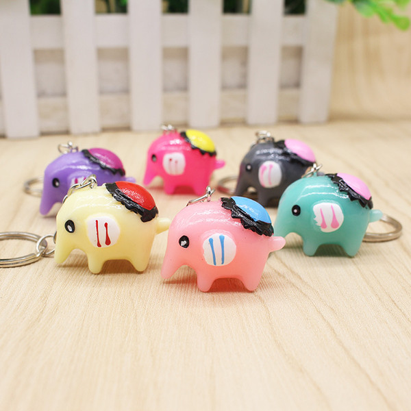 Exquisite environment-friendly resin three-dimensional doll Jelly color cute elephant key buckle Pendant Gift