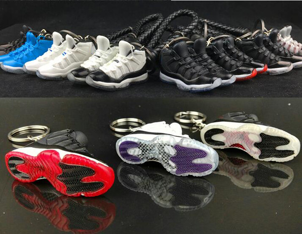 2019 3D Sports Shoes Keychains Cute basketball Key Chain Car keys Bag pendant Gift many color