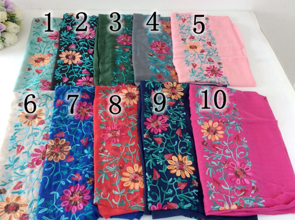 Wholesale- Embroidery Floral Shawl Scarves And Stoles Muslim Head Scarf Hijab Cotton Shawl Tassels Women Scarf bandana