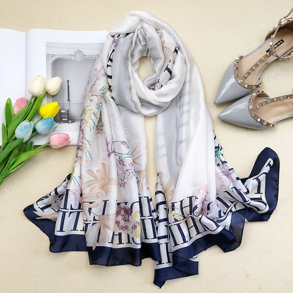 2018 luxury brand Women 100% Silk scarf Beach Shawl and Echarpe Luxurious Wrap Designer Lace scarves female beach stole bandana