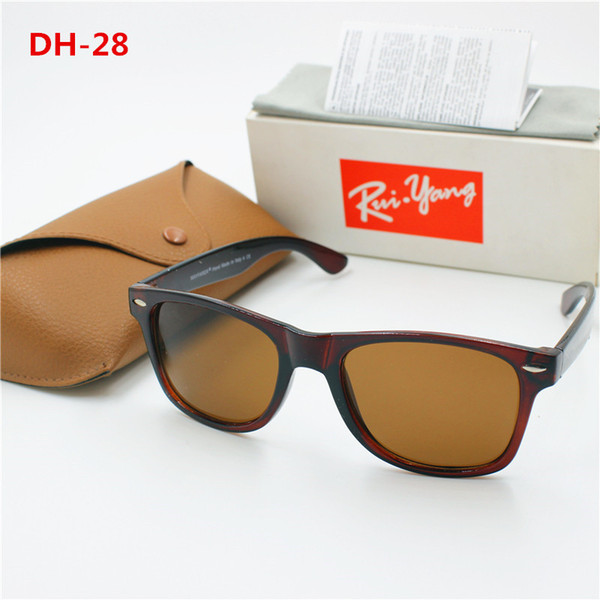 1pcs Hot New men and women's high quality fashion designer's vintage Wayfarer sunglasses Brown frame brown lens UV400 protection brown case