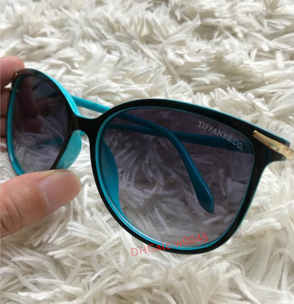 2020 Vintage Sun Glasses for female Sunglasses Women Luxury Designer Women Sunglases Retro Oculos Gafas 3D
tiffany Sunglass