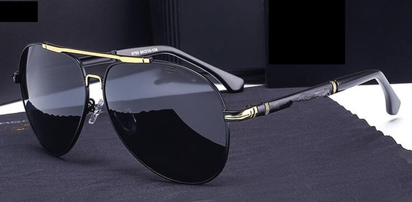 2017 male women's high-end sunglasses drive sunglasses with the new metal sports driver mirror 8755