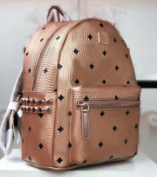 2018 new fashion Korean version M punk studded gold backpack men and women students bag travel backpack