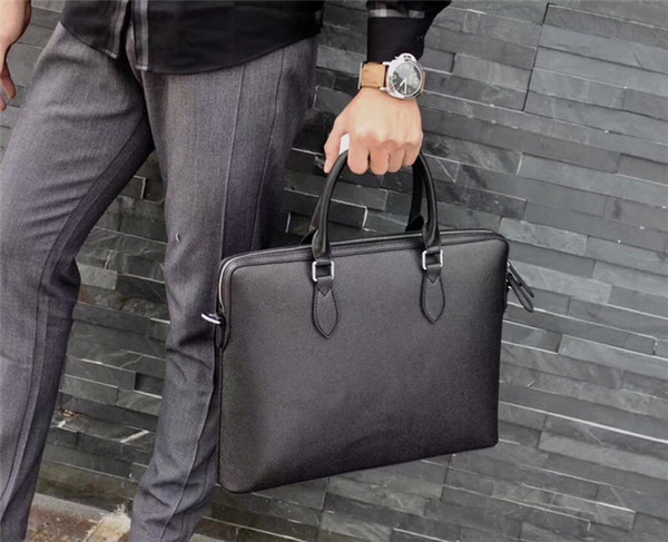 A+Original BBR MAN BAGS A must-have for office workers in business briefcases, the texture of cowhide palm lines is very good