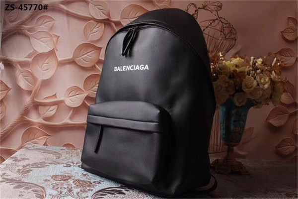 Designer Backpacks Leather Backpack Luxury Designer Backpack Black with LetterB Quality Hot Arrival Fashion Style Wide Strap Comfortable New