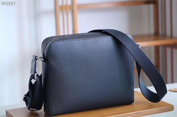 Men's oblique Bag Cowhide messenger M34411 Shoulder Bags Cross Body Totes handbags brand fashion TOP luxury designer bags famous women 2AA