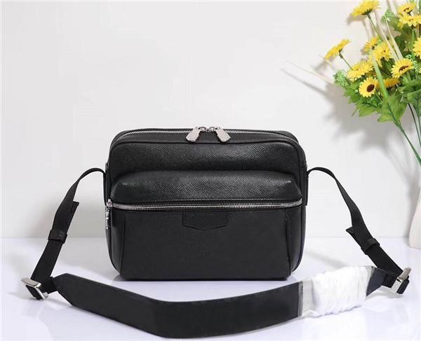 Global Fast Ship Classic Luxury Matching Leather Mens womens Messenger Bag Shoulder Bag Best Quality Handbag purse30233 Size 25cm 20cm 10cm