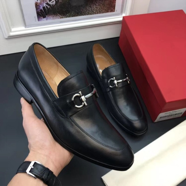 Mens dress shoes lace up luxury brand designer shoes brogue shoe business Black leather with gold thread Genuine leather metal