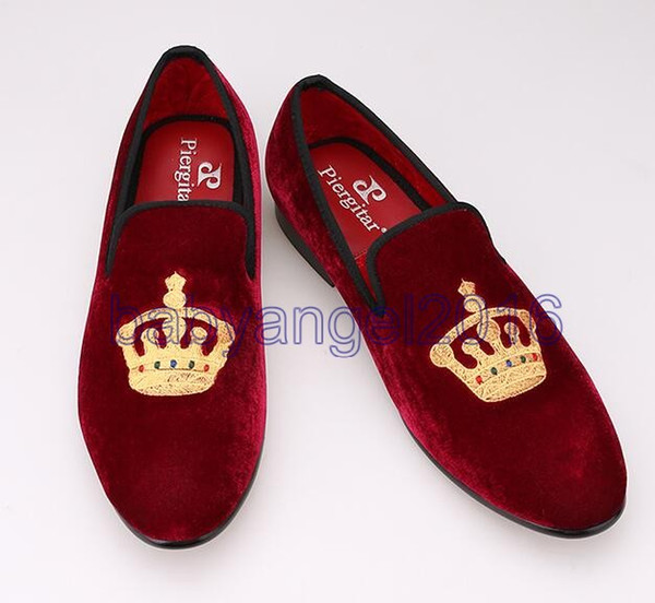 Embroidered Gold Crown Design men's shoes Velvet Shoes 2017 Fashion Men Smoking Slippers male wedding and party loafers Free shipping