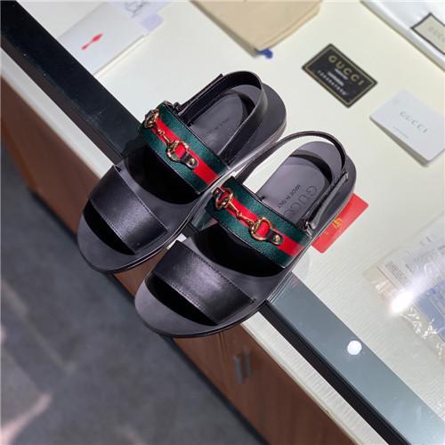 2019 New Men fashion Non-slip beach Outdoors shoes Genuine Leather shoe Lounger A pedal Leisure Single shoe Cowhide Business Sandals