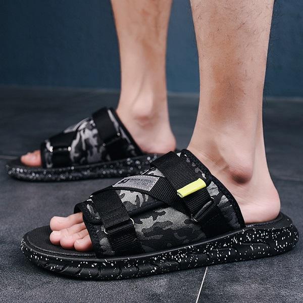 Summer men's sandals large size beach wear - resistant cool sandals leisure outdoor youth handsome non-slip soft bottom sandals