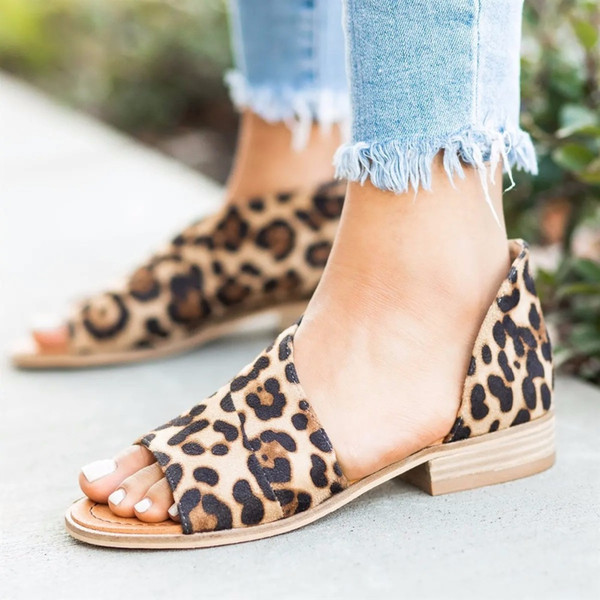 Women 2019 Summer Shoes Women Flat Sandals For Beach Leopard Side Hollow out Casual Flip Flop Chaussures Femme Plus Size 43