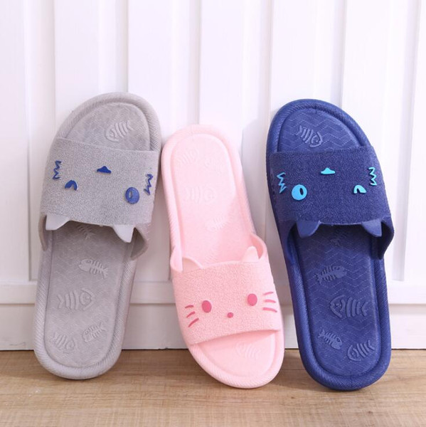 2019. Summer. Soft sole. Men slippers. Wear-resistant. skid-resistant. Beach. Hotel. Indoor. Shower Room. Casual shoes. Scuffs. W9831M.